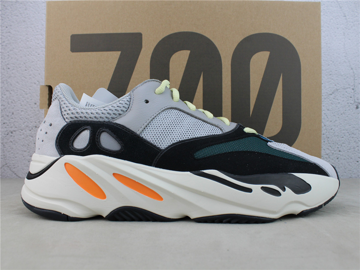 Yeezy Boost 700 wave Runner B75571